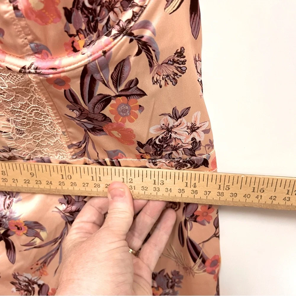 Floral Lace Trim Dress - Picture 16 of 16
